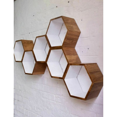 Полка в виде пчелиных сот из массива дуба «Honeycomb Maxi»